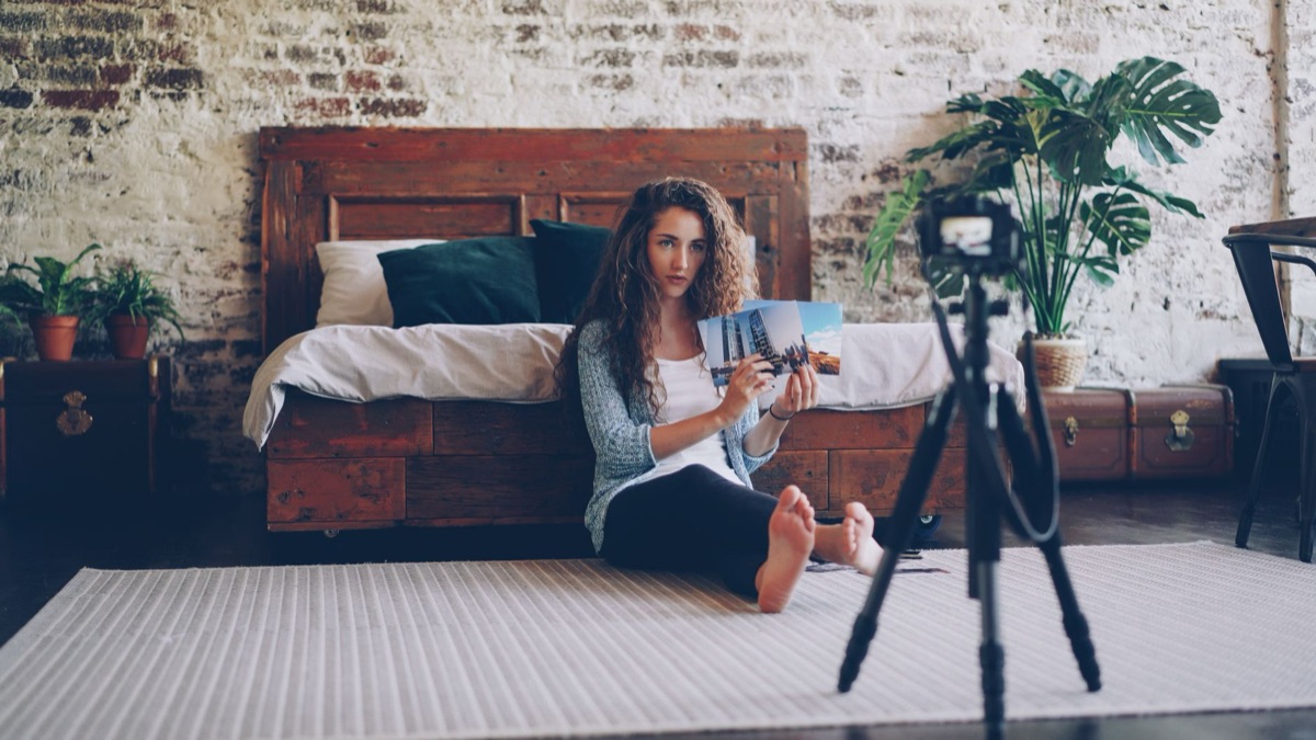 influencer australien à un événement média international