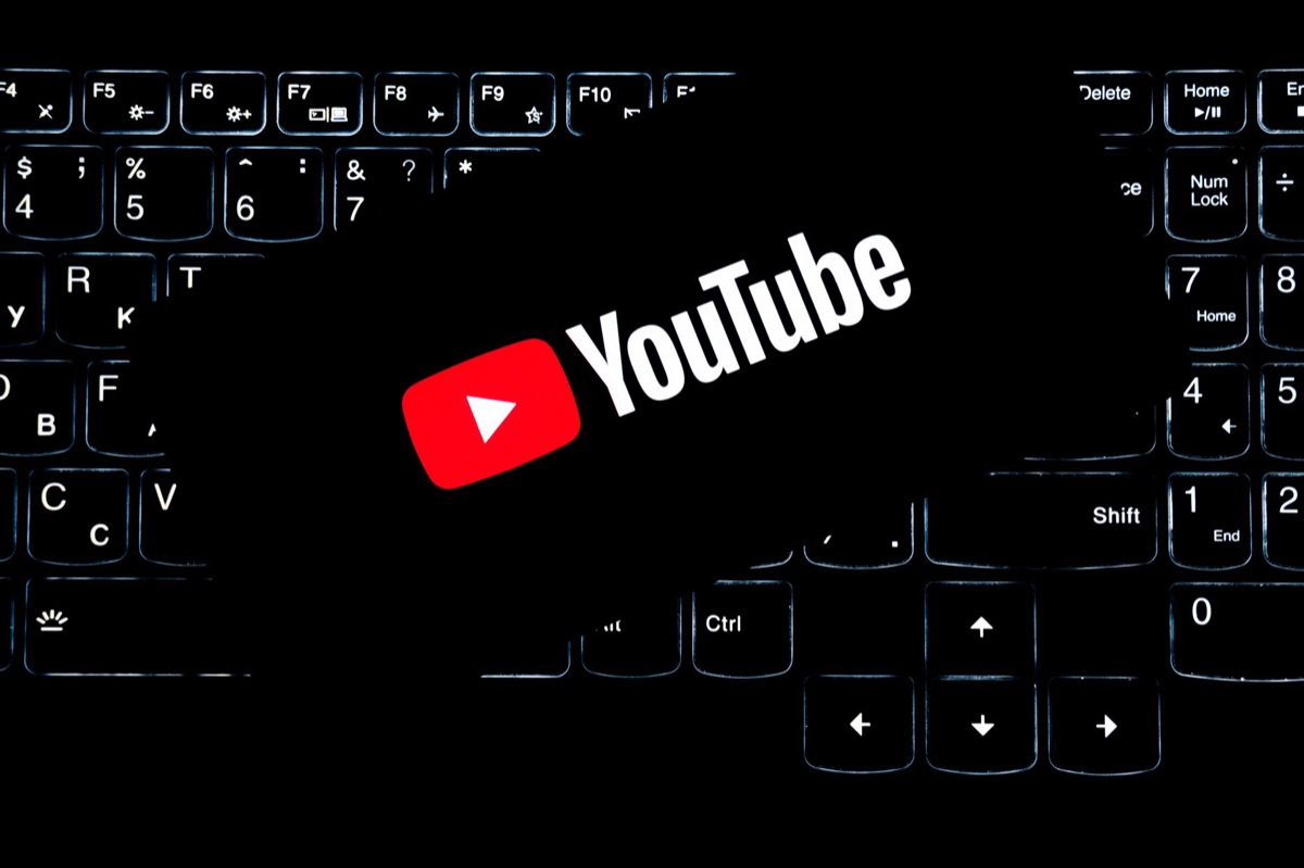 australia youtuber en exterior