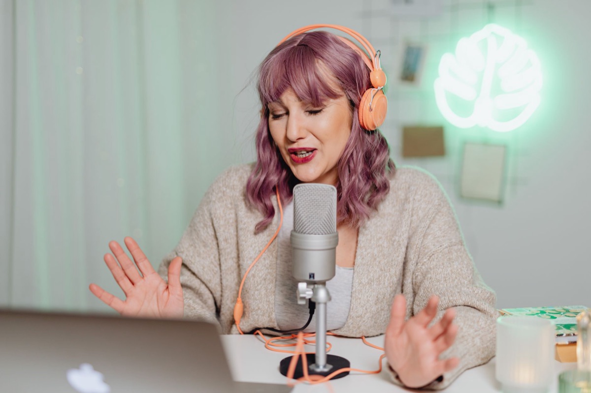 influencer australiano em studio